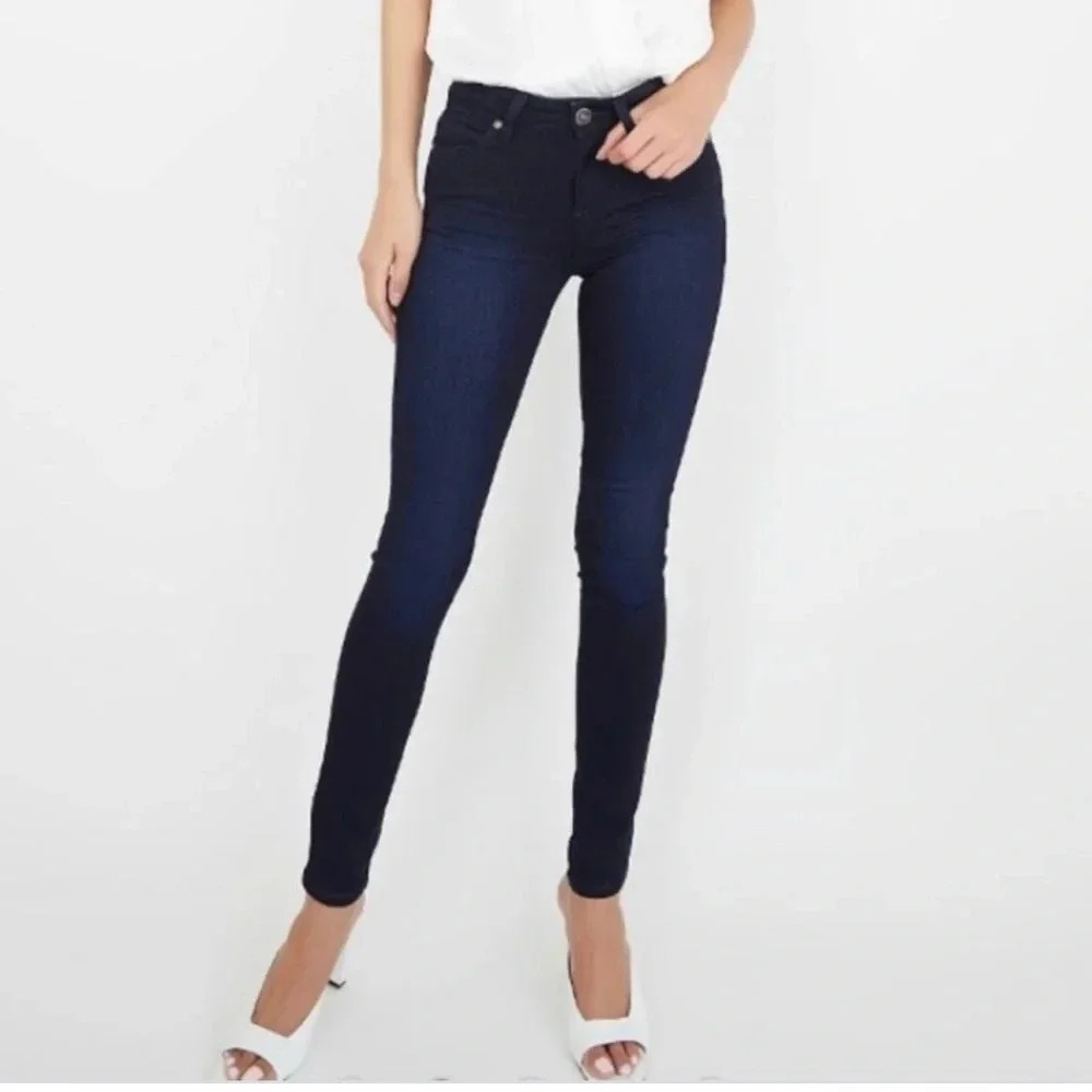 Paige Verdugo Ankle Jeans